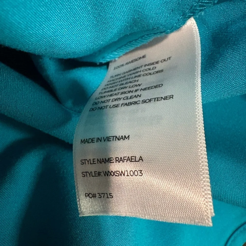 Figs Women's Tops - 4 total - Picture 6 of 6